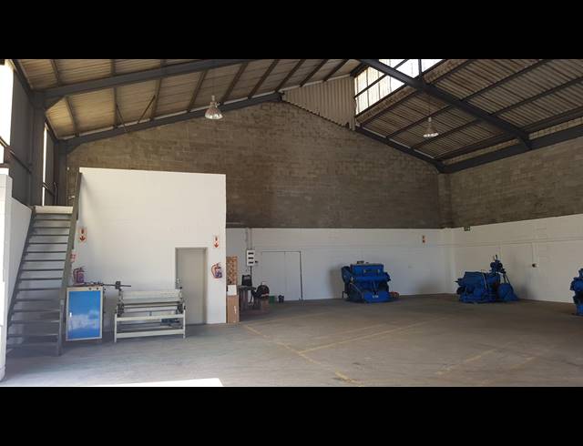 328M² FACTORY TO LET IN BLACKHEATH INDUSTRIAL